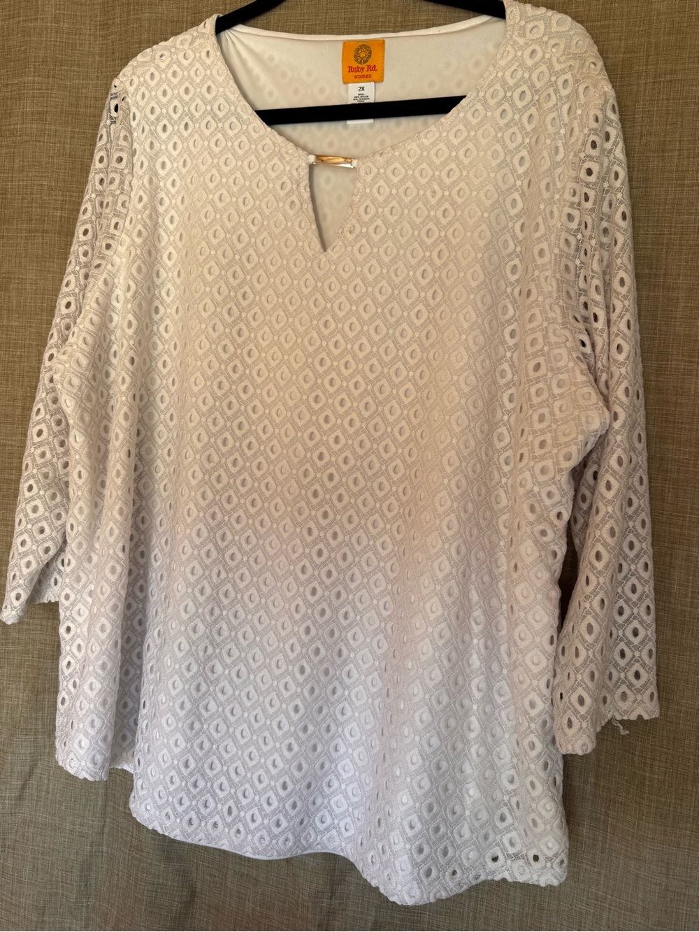 Ruby Rd. Cream Lace Keyhole Tunic